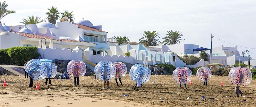 L' Amphitrite Palace Beach Resort & Spa Схірат Екстер'єр фото