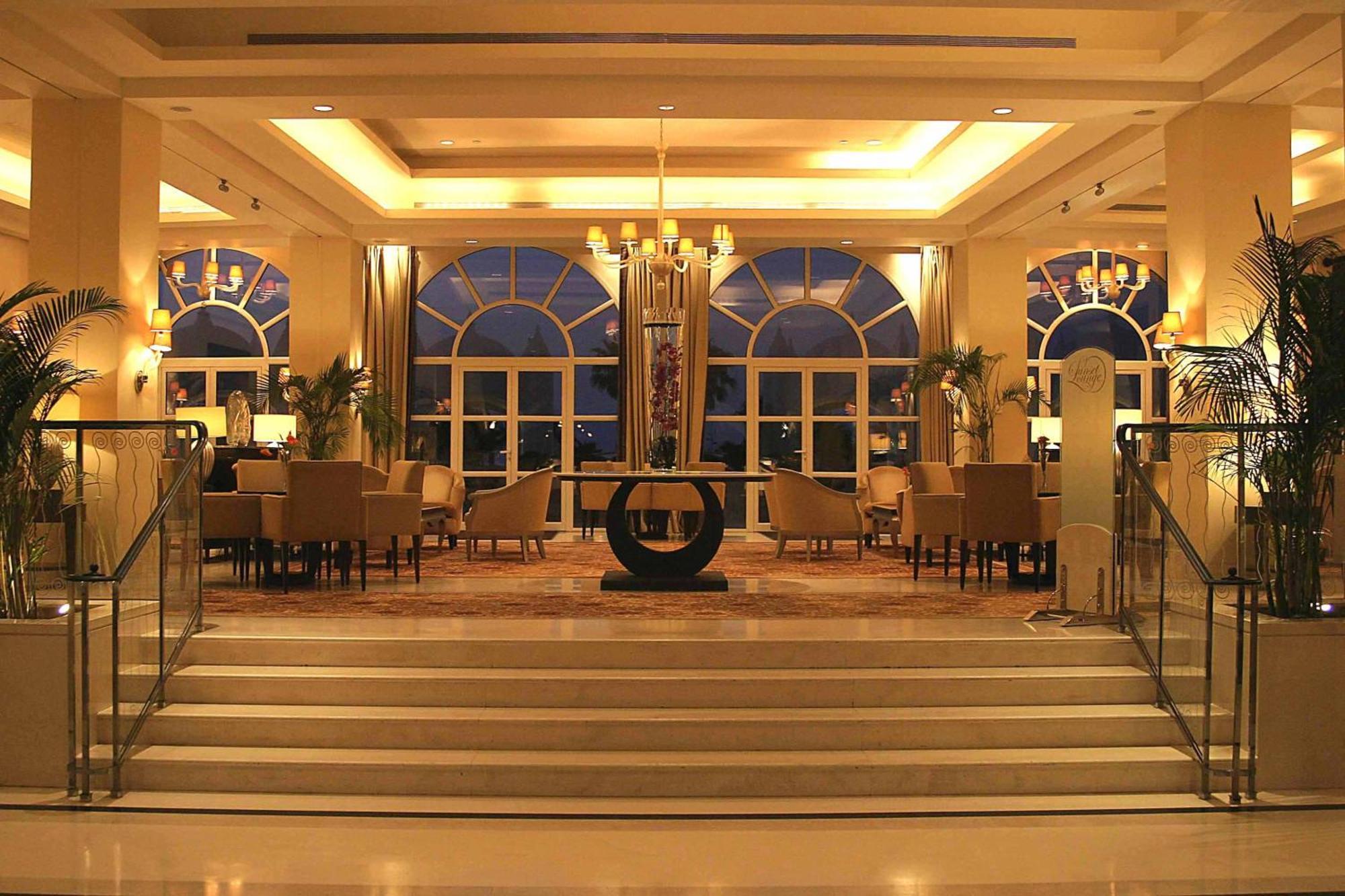 L' Amphitrite Palace Beach Resort & Spa Схірат Екстер'єр фото